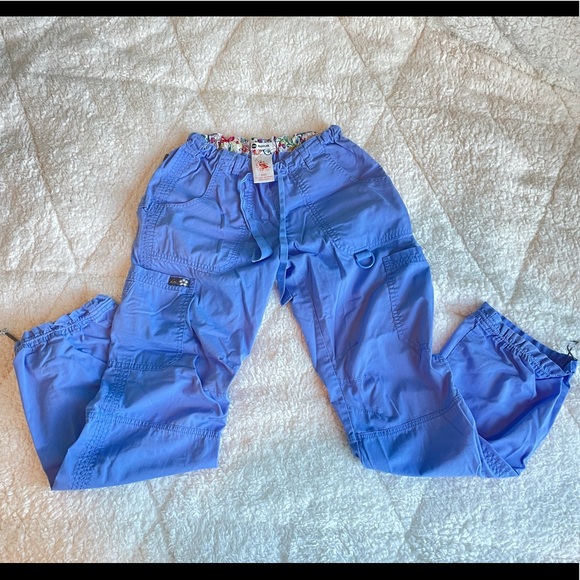 Koi cargo scrub pant - Picture 2 of 5